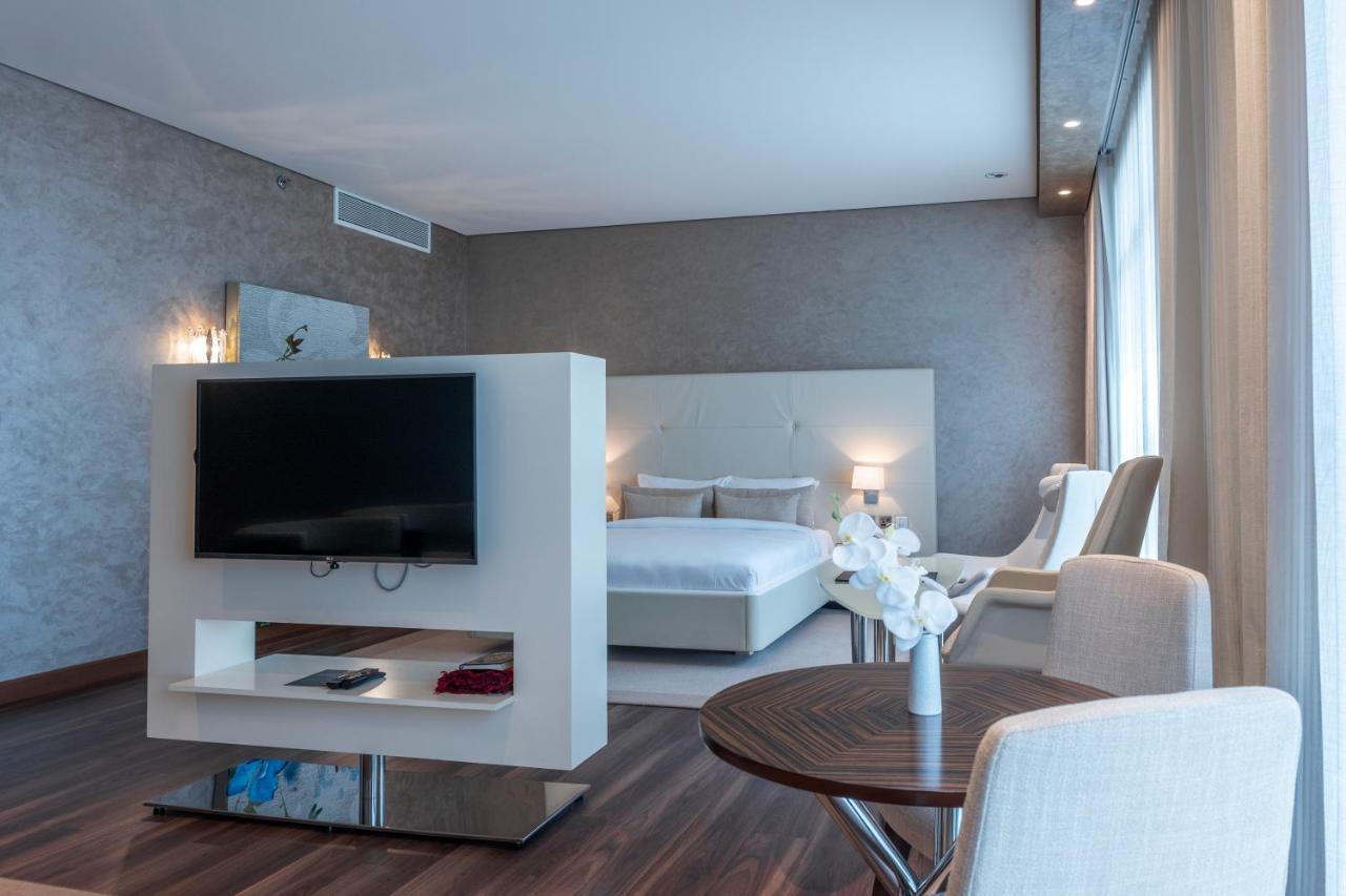 Remal Hotel Ар-Рувейс Екстер'єр фото